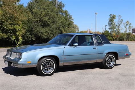 1986 Oldsmobile Cutlass Supreme | Midwest Car Exchange