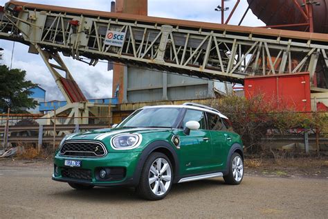 2020 MINI Cooper S Countryman Hybrid (car review)