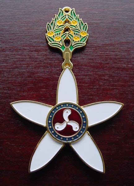 REPLICA JAPANESE ORDER OF CULTURE - Quarterdeck Medals & Militaria