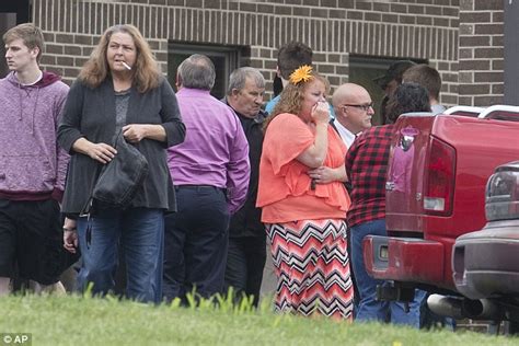 Hundreds gather for the final funeral of Rhoden family massacre in Ohio ...