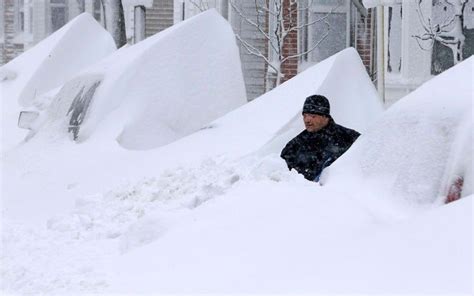 Epic blizzard with heavy snow begins to move up East Coast 2017 Feb. | Snow storm, Winter wonder ...