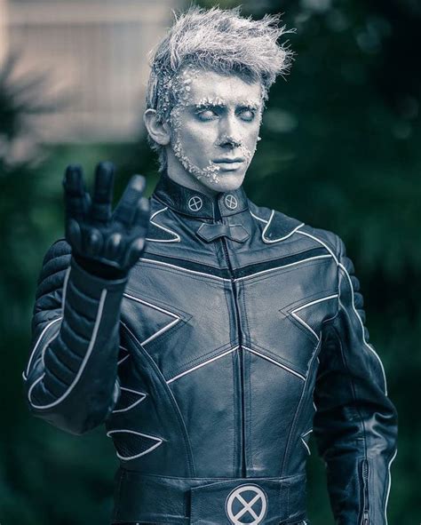 Cosplay: X-Men: Iceman | Bff halloween costumes, Epic halloween costumes, 3 people costumes