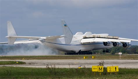 Antonov An-225 Mriya Hard Landing Aircraft Wallpaper 1868 - AERONEF.NET