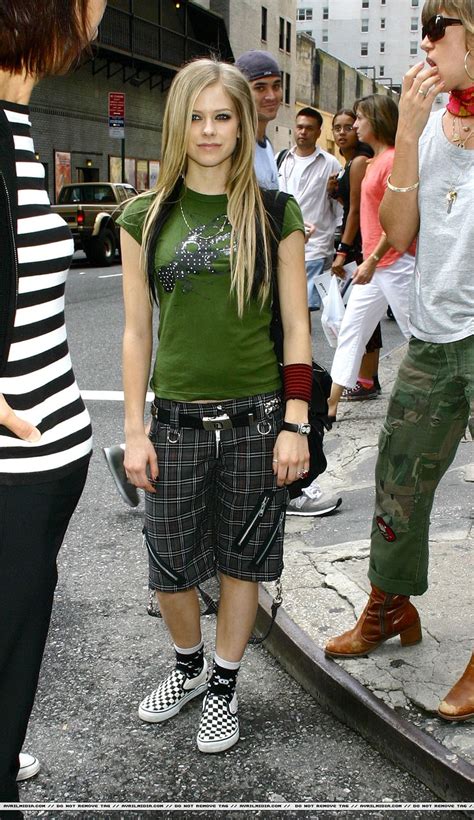 Avril's outfit vs. Avril's outfit | Avril Lavigne Bandaids