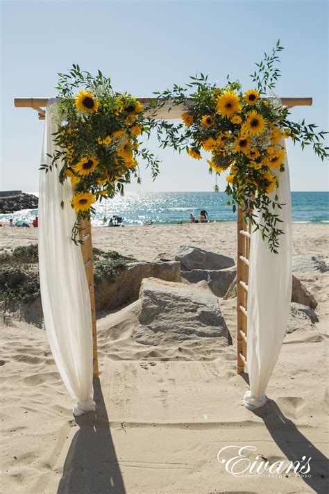 Tips To Help You Choose the Best Beach Wedding Venues | Eivan's Photo