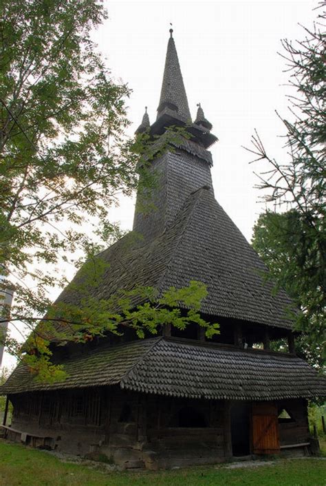 Wooden Gothic churches of Zakarpattia region · Ukraine travel blog