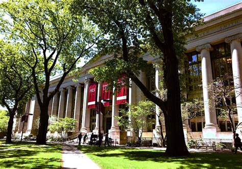 ¿Qué carreras estudiar en Harvard? - Carreras Universitarias