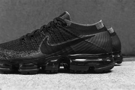 Nike Air VaporMax Flyknit - Black