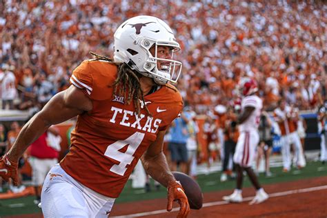 Previewing the Alamo Bowl between Texas and Washington