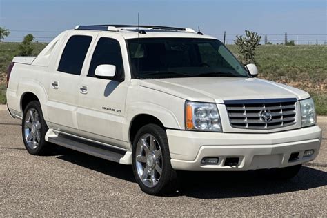 No Reserve: 2005 Cadillac Escalade EXT for sale on BaT Auctions - sold for $23,500 on July 11 ...