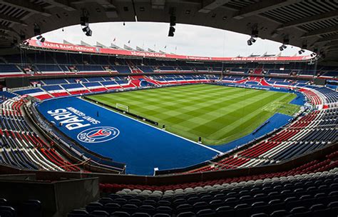 Football club matches Paris Saint-Germain Parc des Princes • Paris je t ...