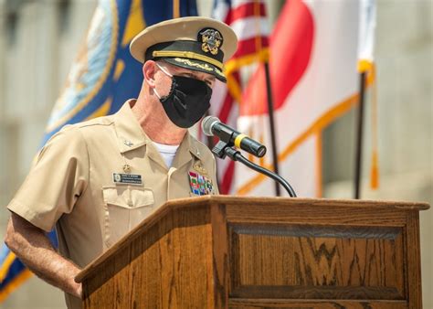 USS Chancellorsville Holds Change of Command > Commander, U.S. 7th ...