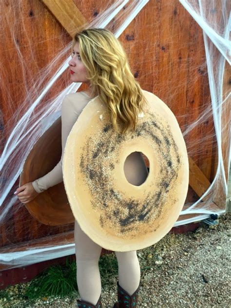 How to Make a Bagel and Lox Costume | What Jew Wanna Eat