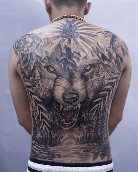 Details 79+ wolf shoulder tattoo super hot - in.coedo.com.vn