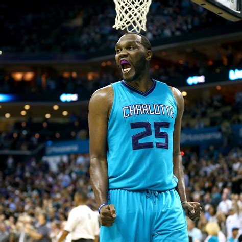 Al Jefferson Exercises Player Option to Remain with Charlotte Hornets ...