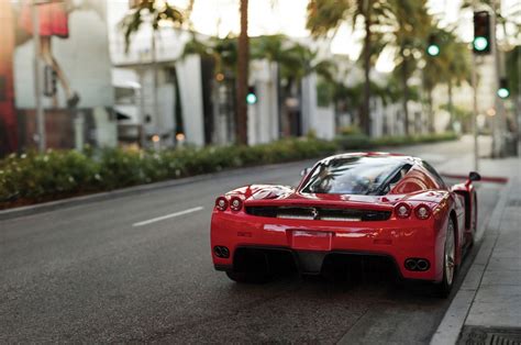 Floyd Mayweather's Former Ferrari Enzo Heading to New York Auction ...