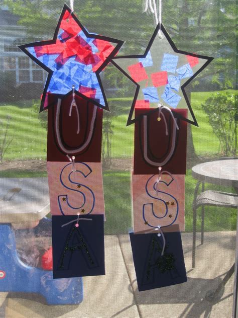 Preschool Crafts for Kids*: 4th of July Tissue Paper Stars Craft