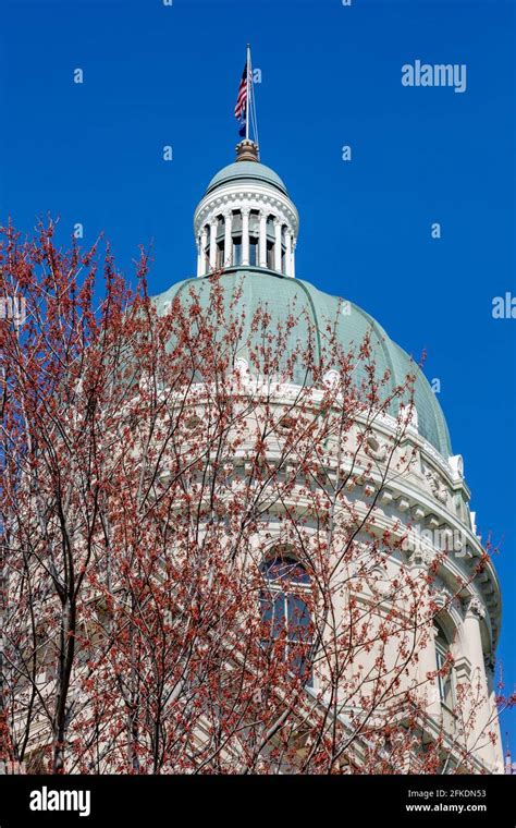 The dome of the Indiana State Capitol building in Indianapolis, Indiana ...