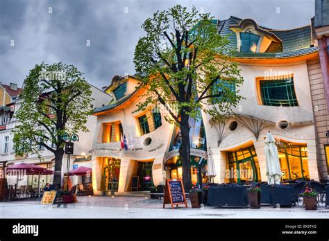 crooked house (krzywy domek), Sopot, Poland Stock Photo - Alamy