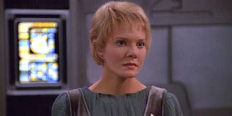 Kes Had Powers On Star Trek: Voyager: Jennifer Lien's Ocampa Abilities Explained