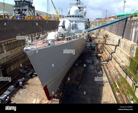 Hms nottingham hi-res stock photography and images - Alamy