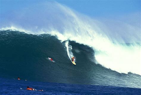 Surfing in Isla Verde -Puerto Rico Amazing Photos, Cool Photos, Exploring Adventure, Enchanted ...