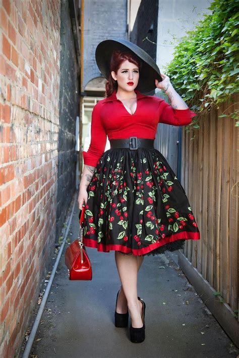 Pin by Susan Pernsteiner on Rockabilly in 2020 | Pinup girl clothing ...