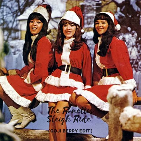 30 Fascinating Vintage Photographs of The Ronettes in the 1960s ~ Vintage Everyday