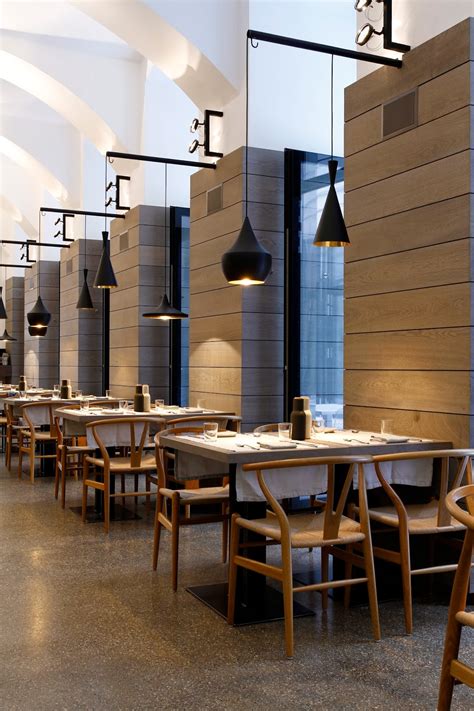 Rainer Wallmann: Commercial Interior Design / Restaurant Vienna