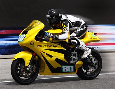 Lightning Motorcycles Breaks 200 MPH Electric Bike Speed Record!