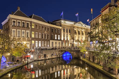 Hotel Utrecht - get the best rates on BastionHotels.com