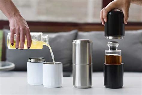 Travel Decanter with Two Stainless Steel Double Wall Tumblers | Gadgetsin