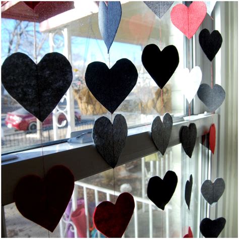 DIY HEART GARLAND FOR VALENTINE’S DAY | A DENVER HOME COMPANION