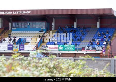 Weymouth, UK. 1st August, 2020. Weymouth Fans celebrate outside the Bob ...