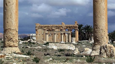 Palmyra's Baalshamin temple 'blown up by IS' - BBC News