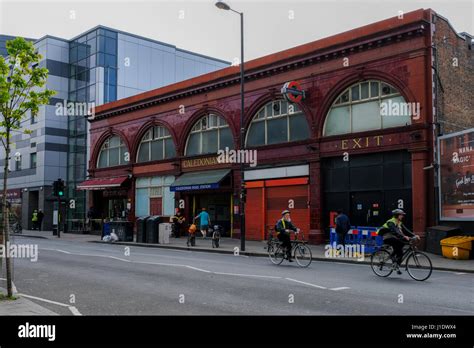 Caledonian Road station Stock Photo - Alamy