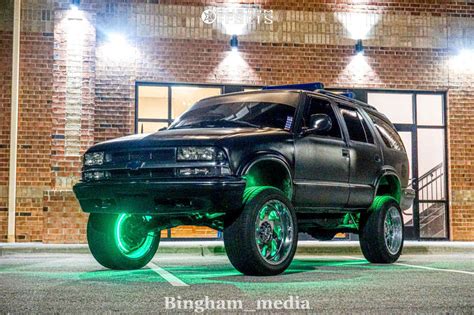 1998 Chevrolet Blazer with 20x10 -19 Monster Offroad M07 and 265/50R20 ...