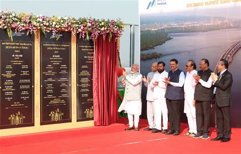 PM Modi inaugurates Mumbai Trans Harbour Link - India's longest sea ...