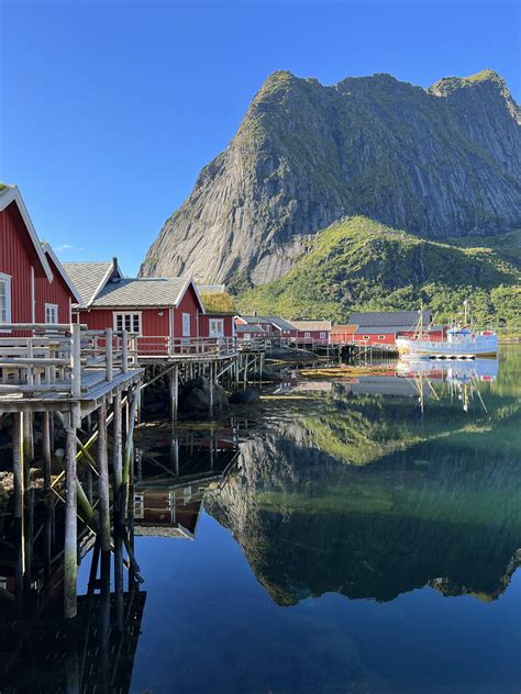 Reine, Lofoten Islands : r/MostBeautiful