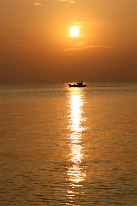 Sunset Phu Quoc Phú Quốc | Sunset with a quiet sea from a Ph… | Flickr