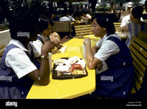 Mcdonalds singapore hi-res stock photography and images - Alamy