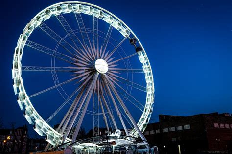 Ferris Wheel at Night · Free Stock Photo