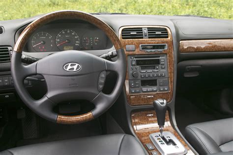 Hyundai XG350 (2005) - pictures & information