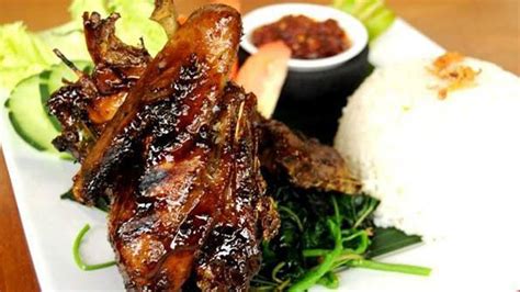 Resep Olahan Bebek Bakar / Resep Bebek Goreng Gurih Enak Bangettt Ga ...