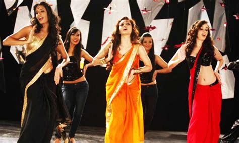 Master These 5 Bollywood Dance Moves