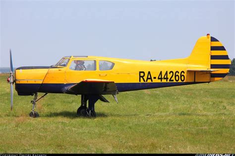 Yakovlev Yak-18T - Untitled | Aviation Photo #2487321 | Airliners.net