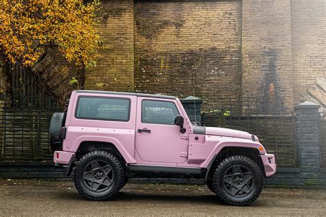 Pink Jeep Wrangler Looks Like Barbie's Off-Road Weekend Warrior - autoevolution