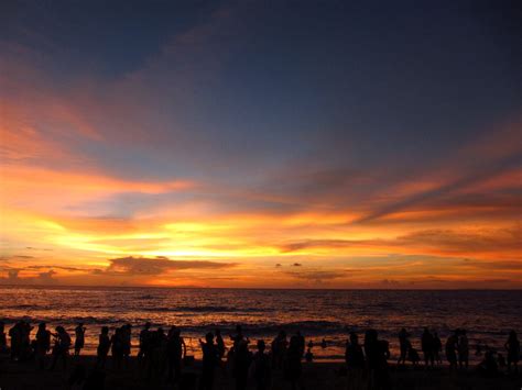 Practical Pinay: White Beach Puerto Galera 2012