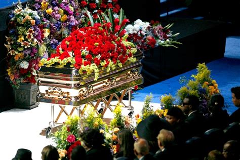 No birthday burial; Michael Jackson's funeral postponed to Sept. 3 ...