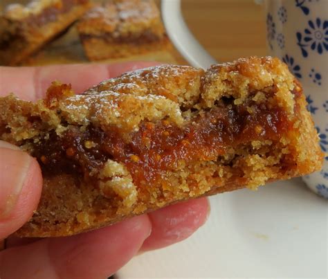 Homemade Fig Bars, small batch | The English Kitchen